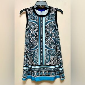 Beautiful vibrant colors on this piece